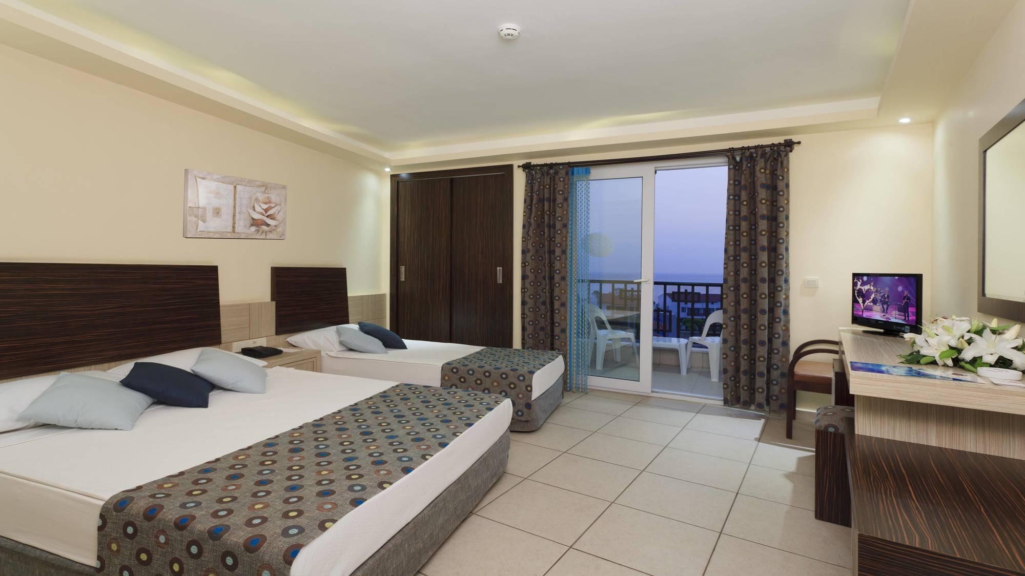 Arabella World Hotel Avsallar Ngoại thất bức ảnh